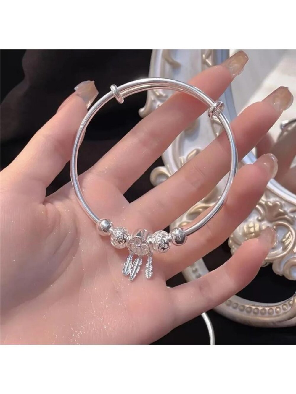 Retro Round Bead Bangle - Picture 4 of 4